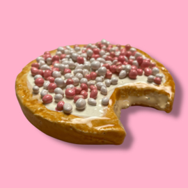 Beschuit van keramiek met roze/witte muisjes