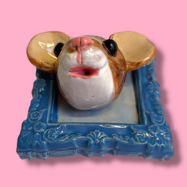 Schilderijtje van keramiek Morris Muis
