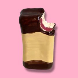 Reuze mergpijp van keramiek