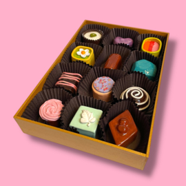Doos met Bonbons van keramiek
