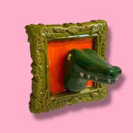 Schilderijtje van keramiek Jill Krokodil
