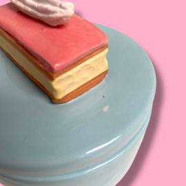 Doosje Tompouce lichtblauw van keramiek B-keuze