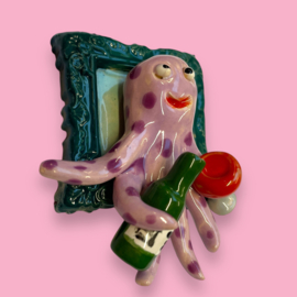 Schilderijtje van keramiek octopus Okkie