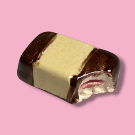 Broche 'mergpijpje'
