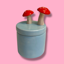 Doosje paddenstoeltjes van keramiek