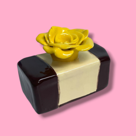 Mini urn 'mergpijp met roosje'