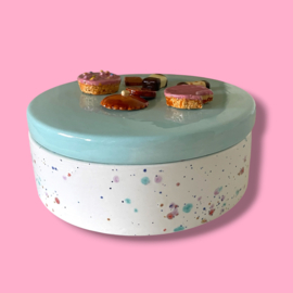 Koekjes koektrommel confetti  lichtblauw deksel