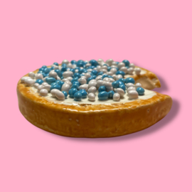 Beschuit van keramiek met blauw/witte muisjes