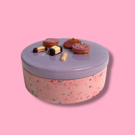 Koekjes koektrommel roze stippen