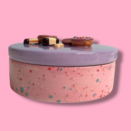 Koekjes koektrommel roze stippen