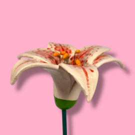 Roze lelie van keramiek