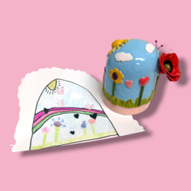Kleine urn 'bloemen en regenboog'