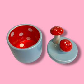 Doosje paddenstoeltjes van keramiek