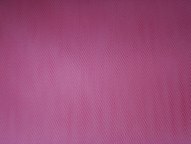 Tule kleur fuchsia roze   1 euro per meter groot verpakking  ART 09