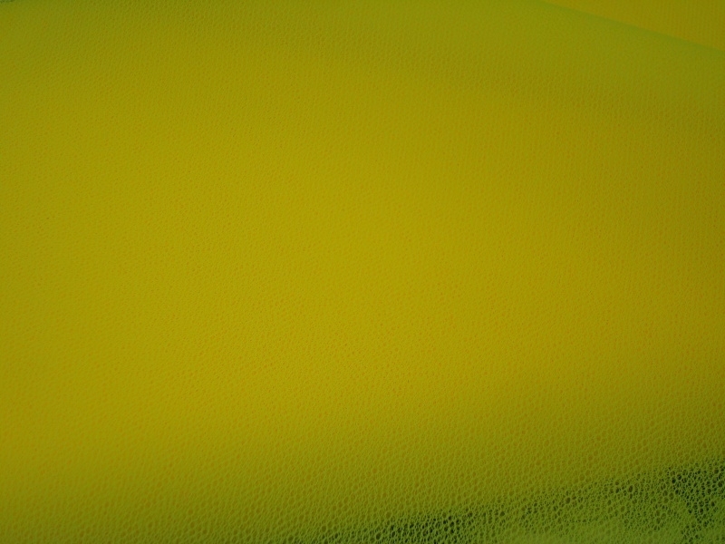 Tule geel 140 cm breed . grootverpakking 40 meter € 1,00 per meter. ART  T32