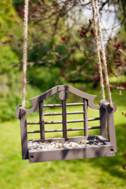 Swing Feeder