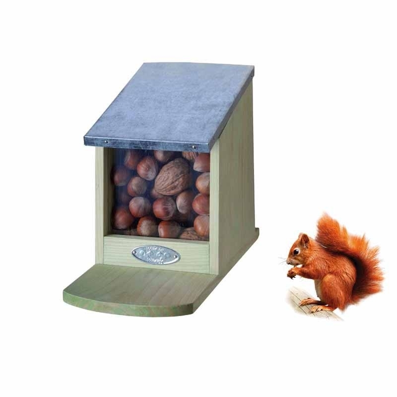 Eichhörnchen Krippe mit einem Zinkdach
