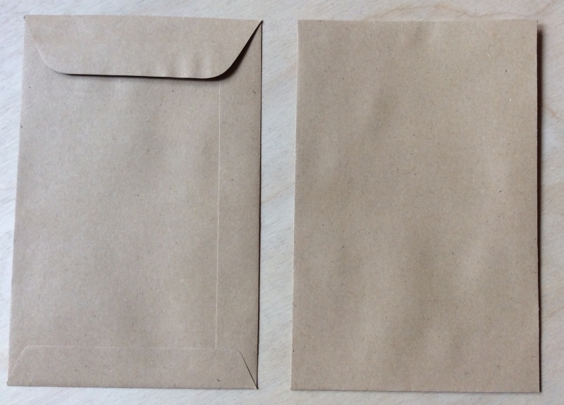25 BRUINE enveloppen loonzakjes 9,5 cm bij 14,5 cm