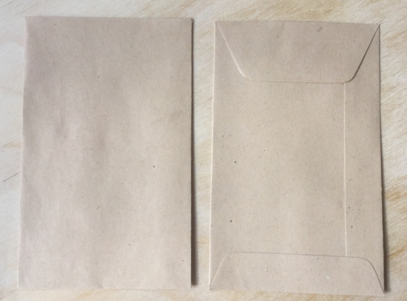 10 BRUINE enveloppen loonzakjes 6,5 cm bij 10,5 cm