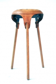 Saddlestool