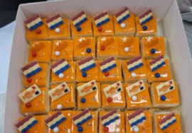 Mini oranje gebak à 6 stuks