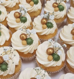 Cupcake N │ 4 stuks