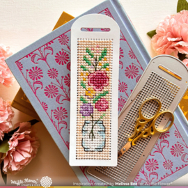 Stitchable Round Bookmark Die