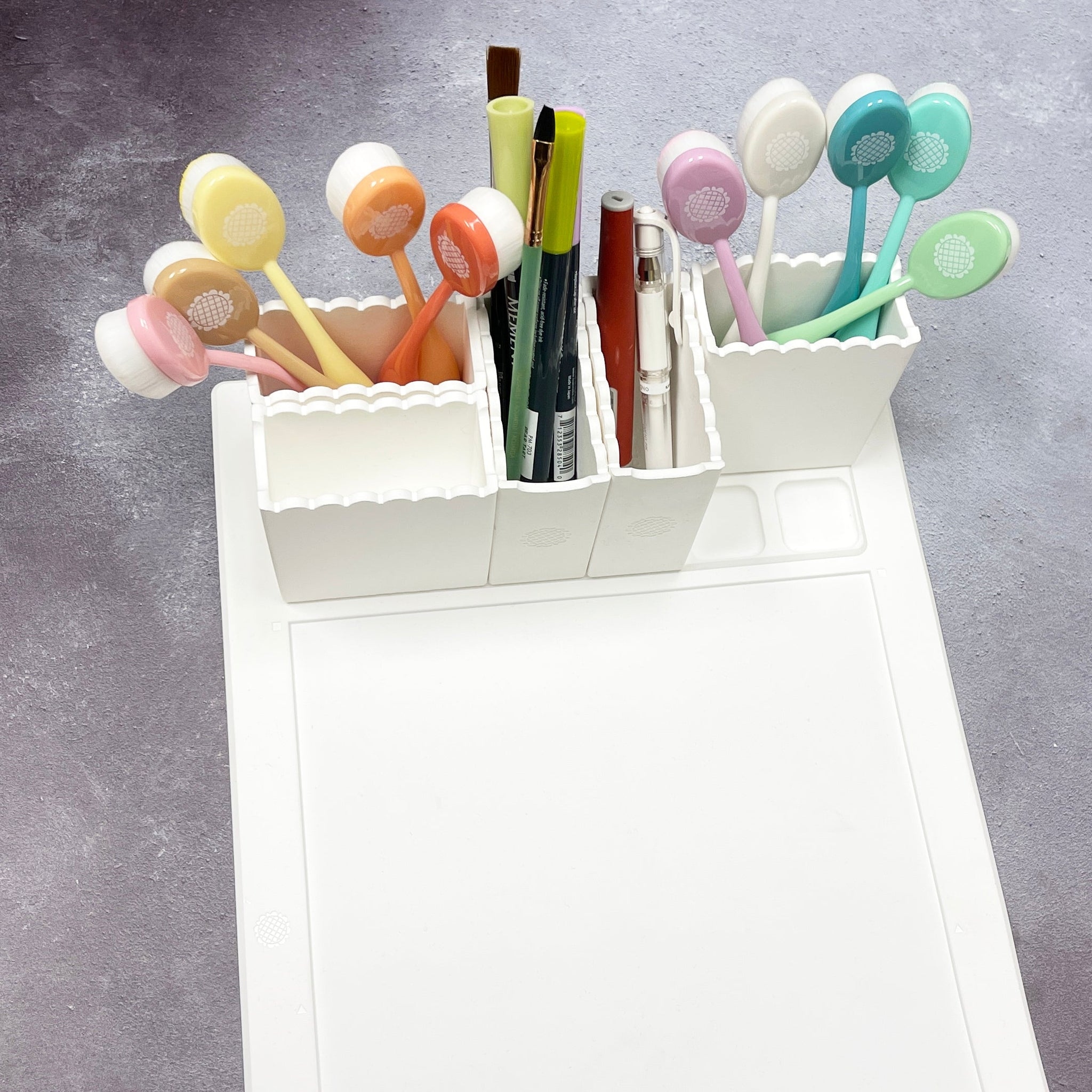 Brush Holder Duo
