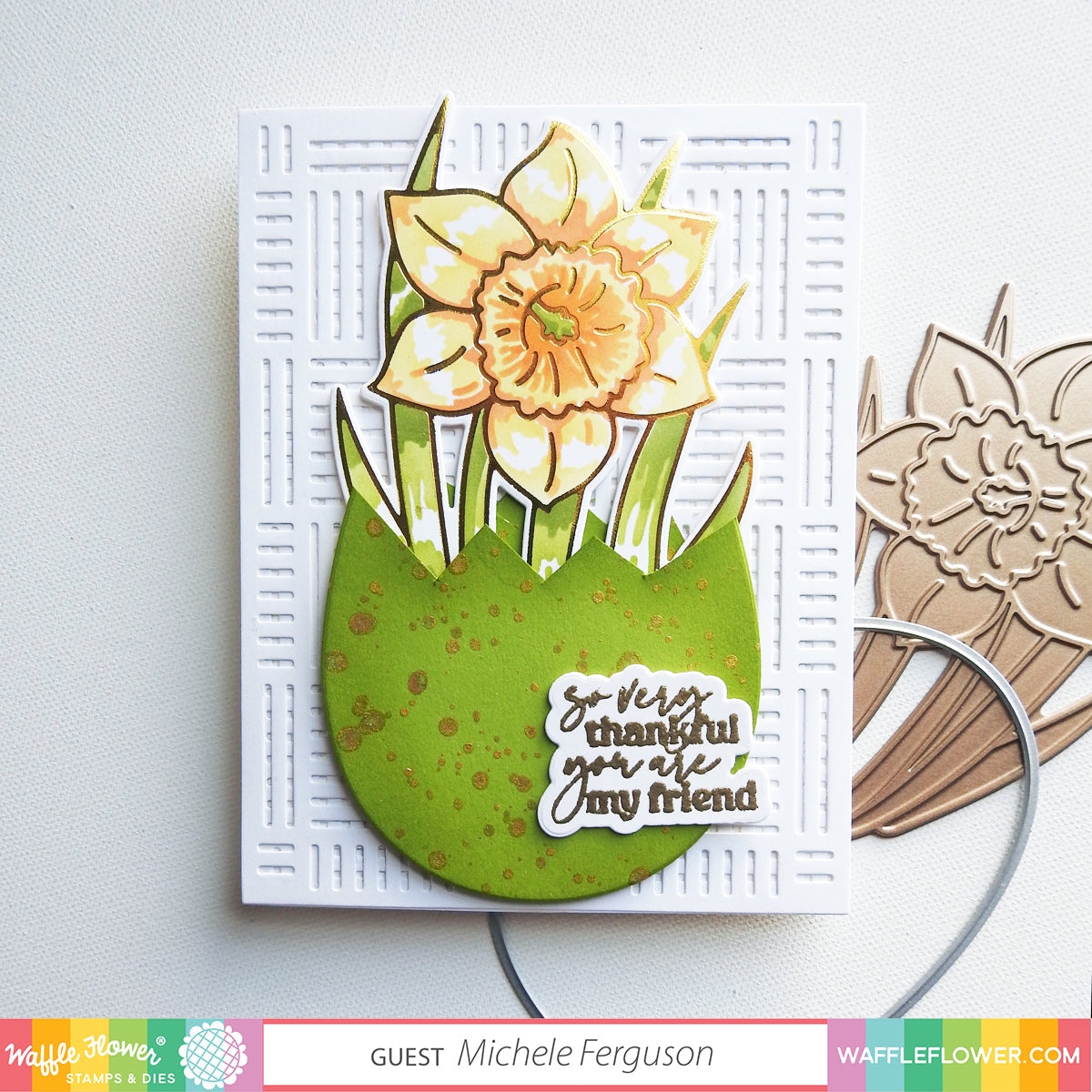 Sketched Daffodil Foil Plate