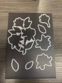 Fancy Florals Die