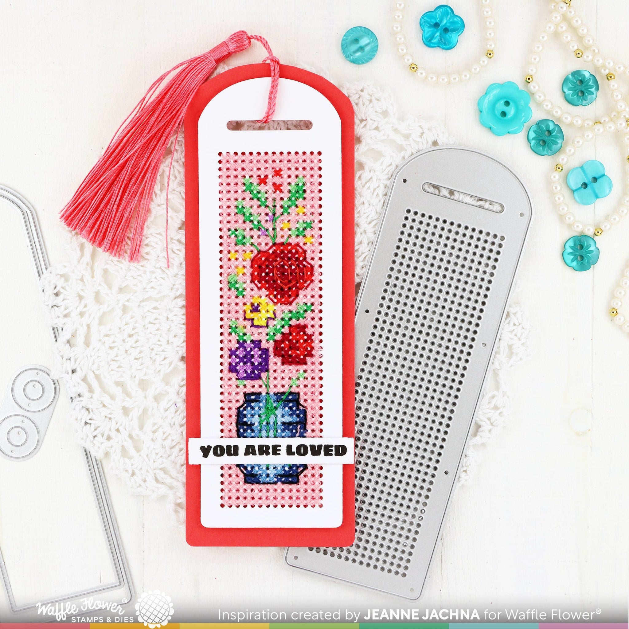 Stitchable Round Bookmark Die