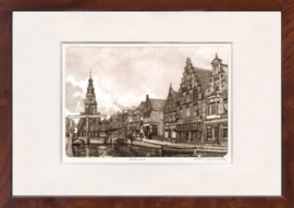 Alkmaar de Waag met kade