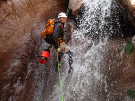 Canyoneering touwtas Korte afdaling