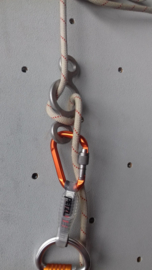 Petzl Axess String with webbing protection