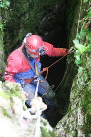 Knowledge base Caving / Potholing