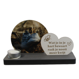Fotogedenkplankje theelichtje met tekst wat je in je hart bewaart