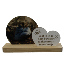 Fotogedenkplankje met tekst wat je in je hart bewaart