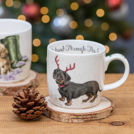Wrendale Royal Worcester mok "Dachshund through the snow" - teckel