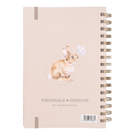Wrendale A5 Notebook - blanco - "Among the Daisies" - konijn