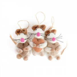 Vilten hanger - muis met hart - poedertinten