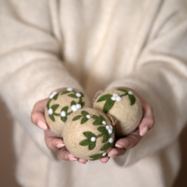 Vilten kerstballen Large - Mistletoe  - per 3