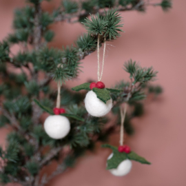 Vilten kerstballen Small 3D - Holly Berry - per 3