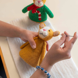 Vilten decoratie kat - Kerstpoes