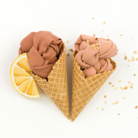 See You at Six | Boordstof - Pecan Bruin