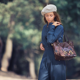 See You at Six - viscose rayon - Florarium - Zoethoutgrijs