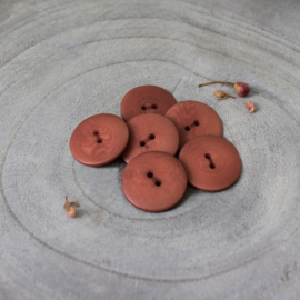 Atelier Brunette  Buttons | Corozo | Palm - Chestnut  - 20 mm