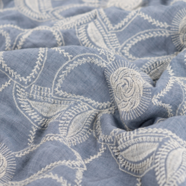 Katoen Broderie  -  Embroidery de Luxe - Flowers - Blue
