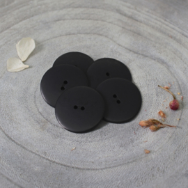 Atelier Brunette  Buttons | Corozo | Palm - Black - 25 mm