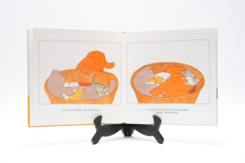 Boekje Dikkie Dik en de kleine poesjes met 3D vingerpopje Dikkie Dik