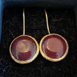 Oorbellen van Happy Lona verguld purperrood